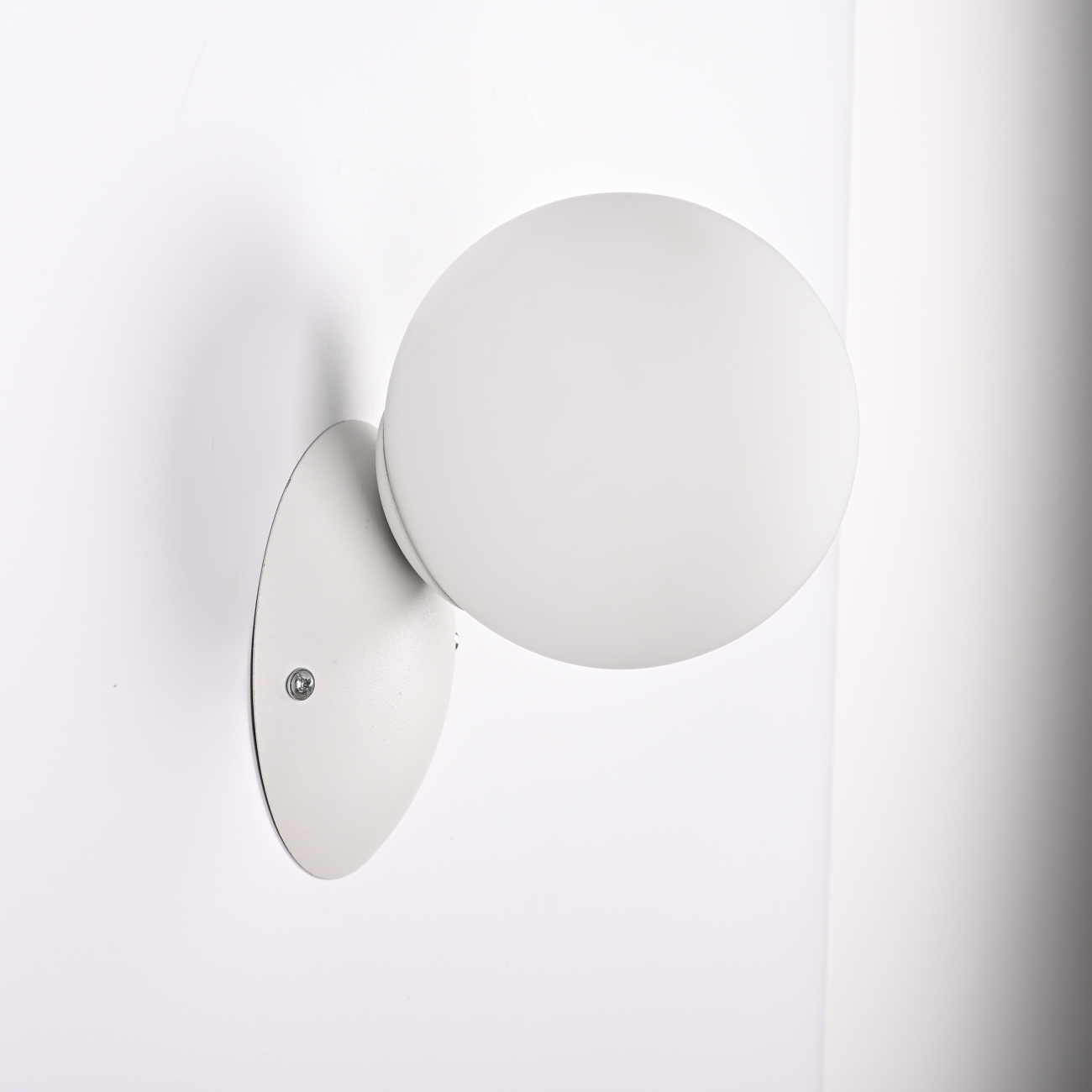 Бра светодиодное Spherra White D11 By ImperiumLoft Spherra_White01 311487-22 в форме шара — фото 4