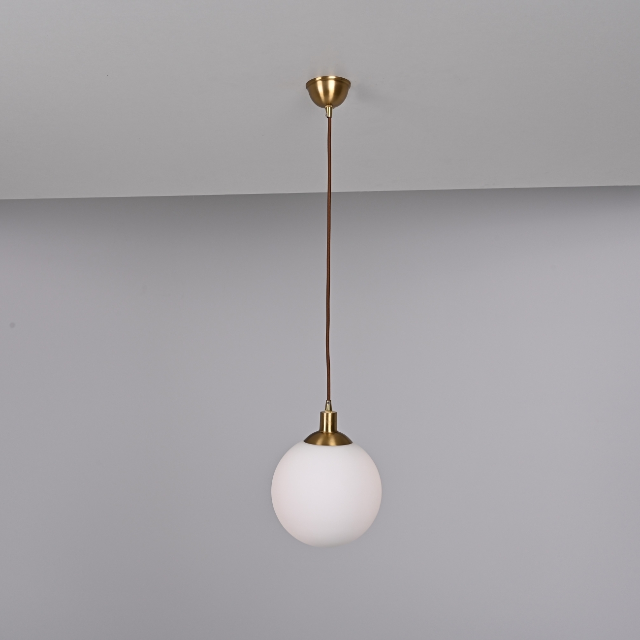 Подвесной светильник Orviet Gold D18 By ImperiumLoft Orviet01 320049-23 в форме шара — фото 2