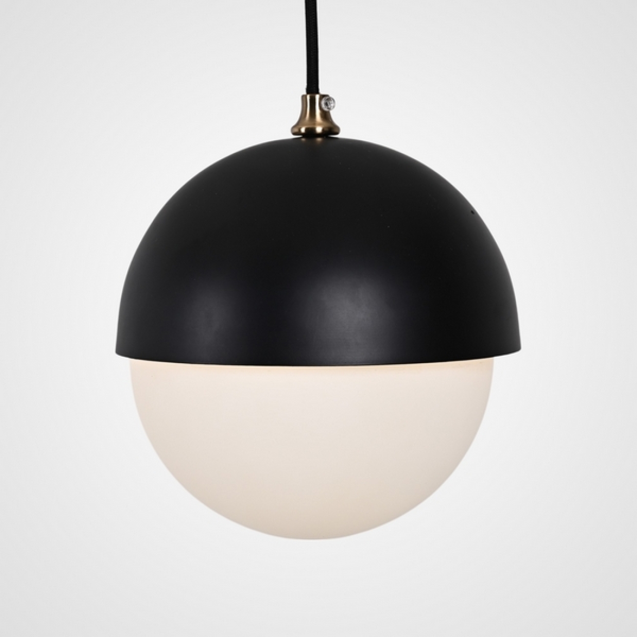 Потолочный светильник подвесной шириной 20 см Olve B By ImperiumLoft Olve_B_01 334018-26 в форме шара — фото 1