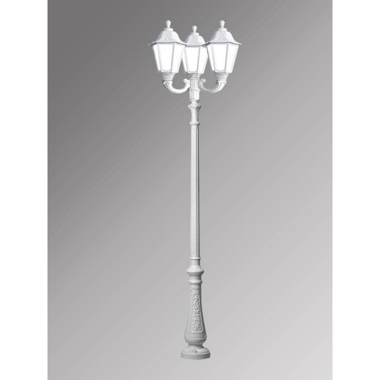 Светильник уличный Fumagalli Nebo Ofir/Rut 3L E26.202.R30.WYE27