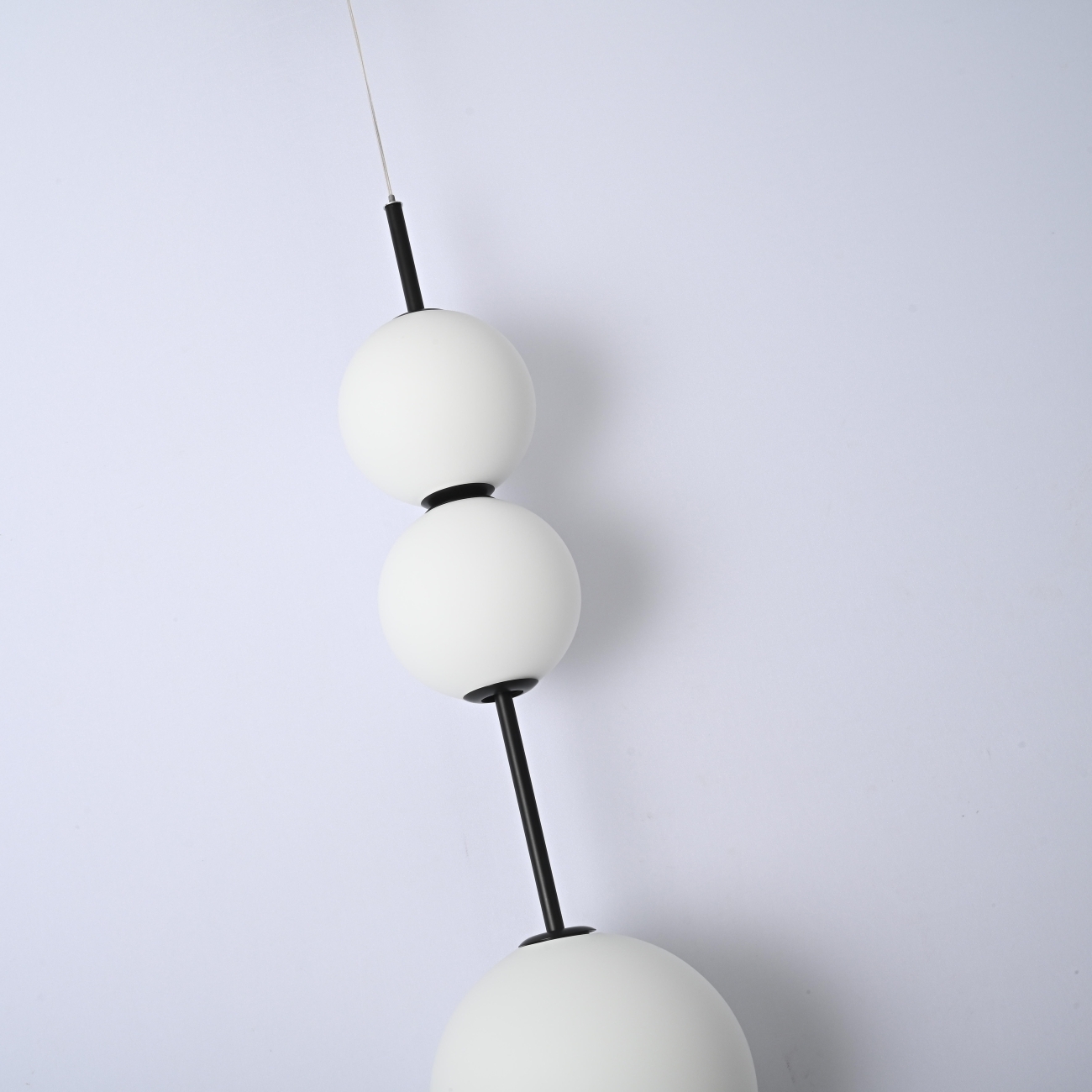 Подвесной светильник LED White Beads Pendant B D40 By ImperiumLoft 40.2133-0 275305-22 шарики — фото 5