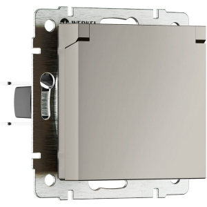 Розетка с заземлением, шторками и защит. крышкой (дымчатый) IP44 Werkel W1271204